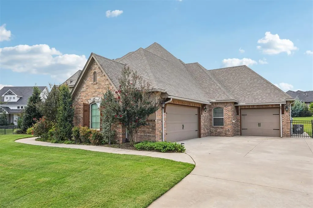 Photo 3 — 3525 Rivers Edge Court, Newcastle, OK 73065