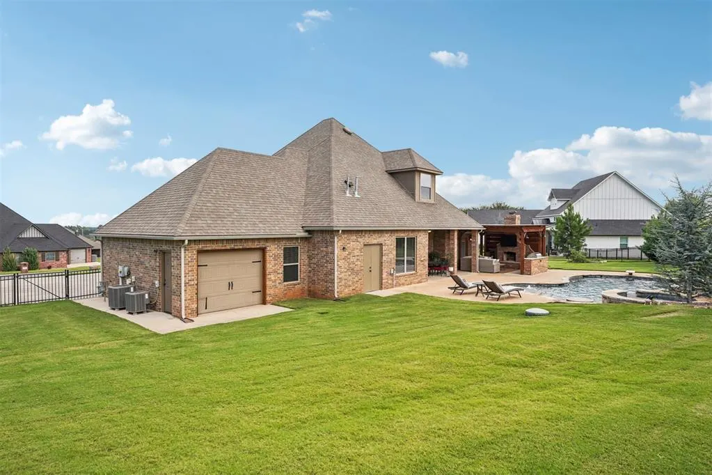 Photo 4 — 3525 Rivers Edge Court, Newcastle, OK 73065