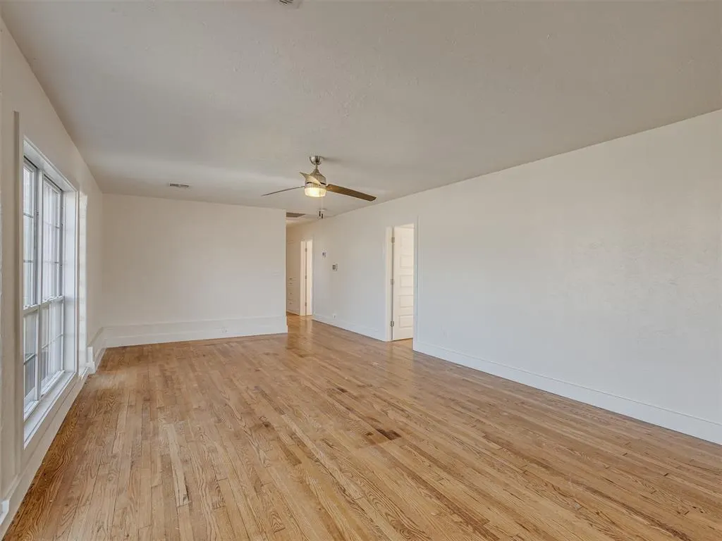 Photo 7 — 2832 NW 45th Street, Oklahoma City, OK 73112
