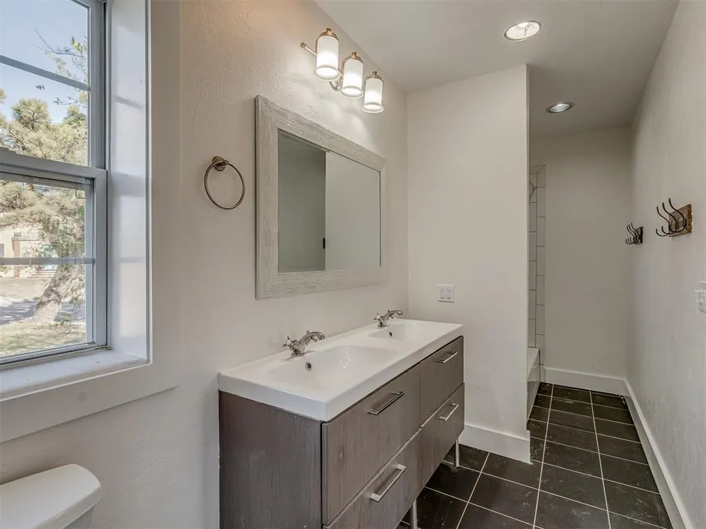 Photo 19 — 2832 NW 45th Street, Oklahoma City, OK 73112