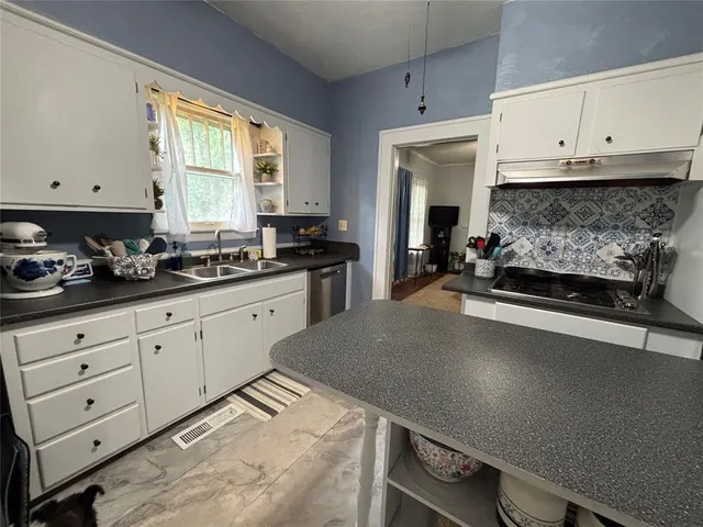 Photo 5 — 427 E St Louis, Wetumka, OK 74883