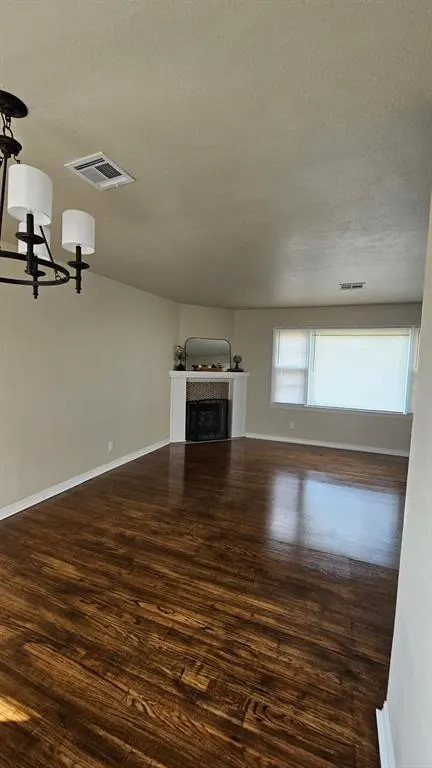 Photo 5 — 1038 E WALNUT Street, Altus, OK 73521