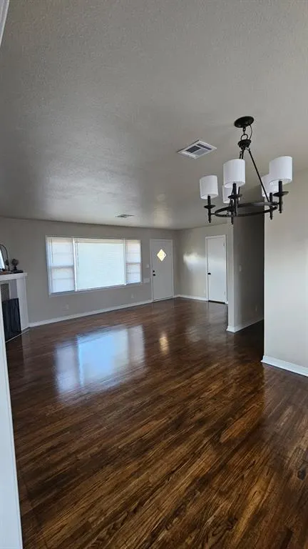 Photo 6 — 1038 E WALNUT Street, Altus, OK 73521