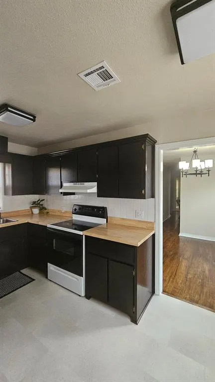 Photo 9 — 1038 E WALNUT Street, Altus, OK 73521