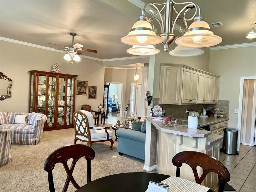 Photo 9 — 2901 Stonebrook Road, Edmond, OK 73003