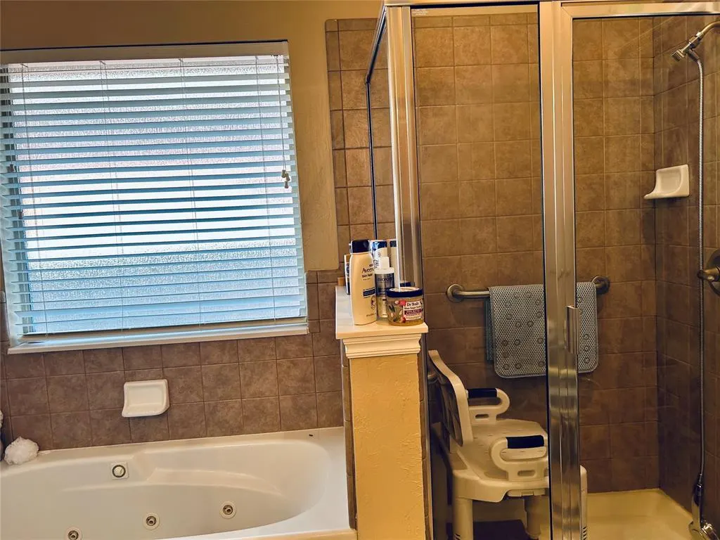 Photo 11 — 2901 Stonebrook Road, Edmond, OK 73003