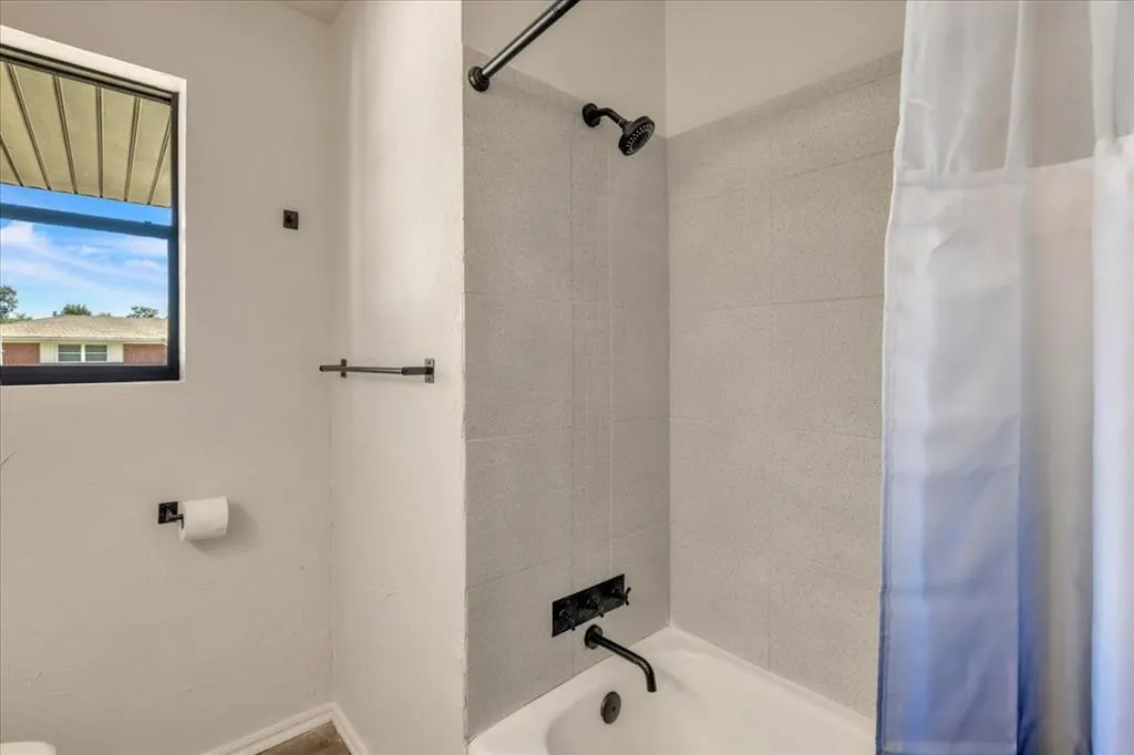 Photo 12 — 1021 Vickie Drive, Del City, OK 73115