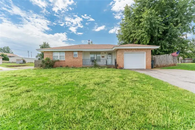 Front exterior — 1300 Wells Avenue, Clinton, OK 73601
