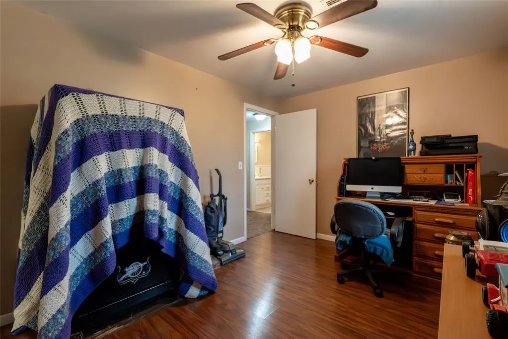 Photo 16 — 1300 Wells Avenue, Clinton, OK 73601