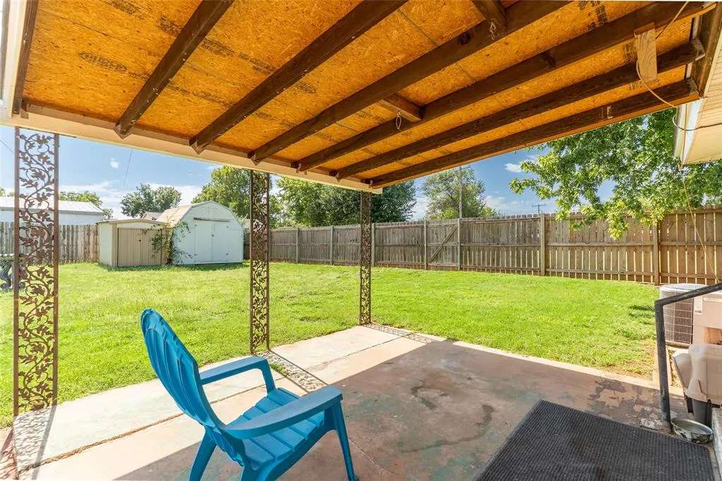 Photo 27 — 1300 Wells Avenue, Clinton, OK 73601