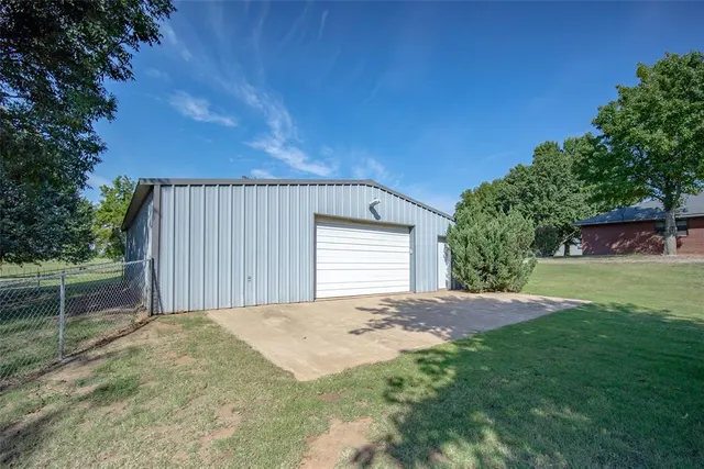 Photo 4 — 15597 Us Highway 77 Highway, Wayne, OK 73095