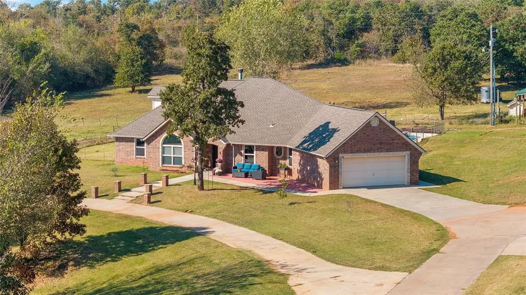 Photo 3 — 5750 NE 168th Avenue, Newalla, OK 74857