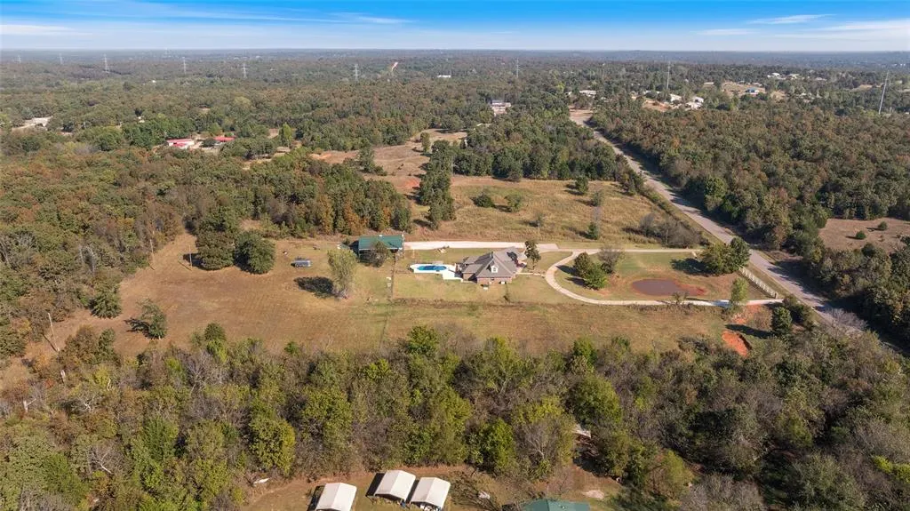 Photo 41 — 5750 NE 168th Avenue, Newalla, OK 74857