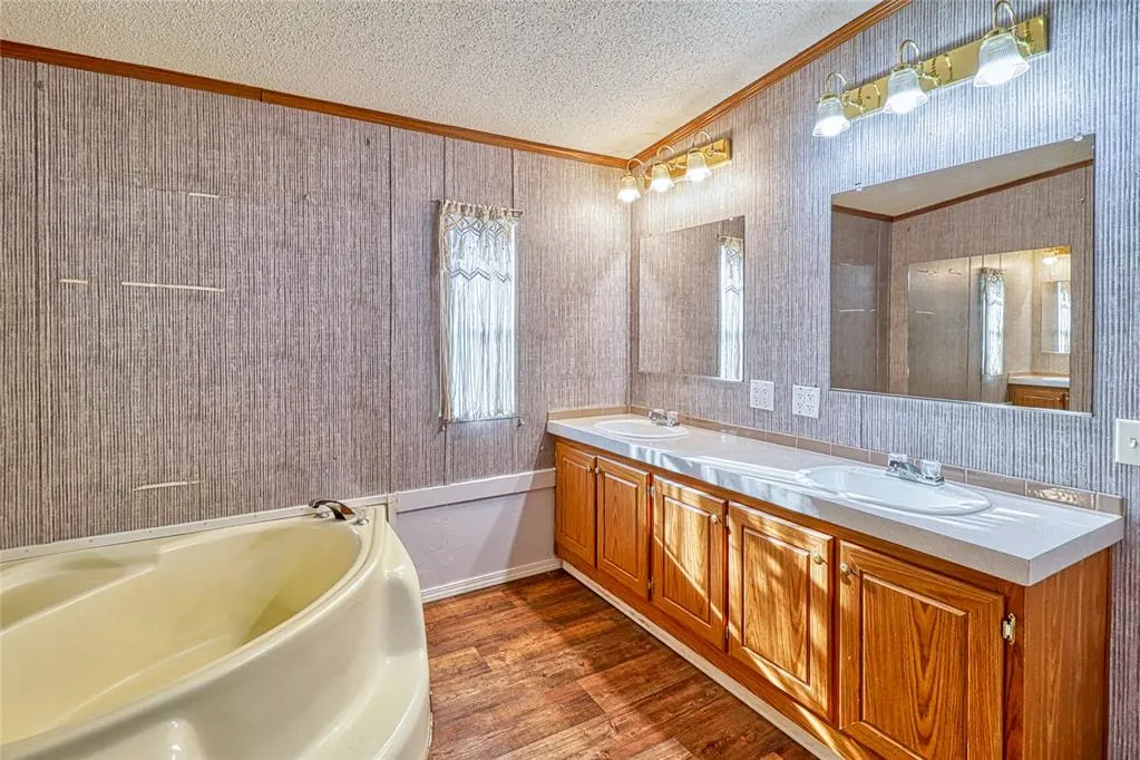 Photo 17 — 850 Pecan Lane, Eufaula, OK 74432