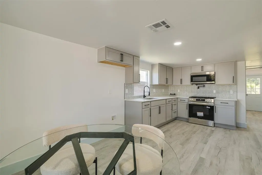 Photo 8 — 628 SE 38th Street, Oklahoma City, OK 73129