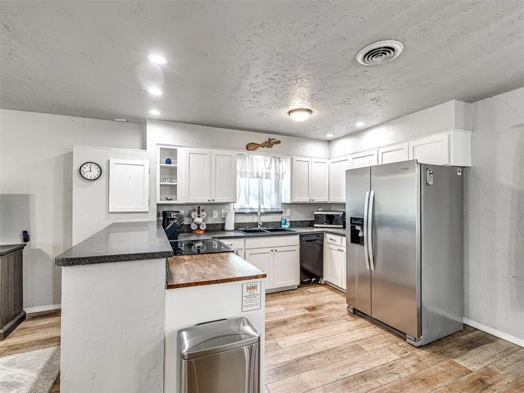 Photo 12 — 1809 Ketch Drive, Edmond, OK 73003
