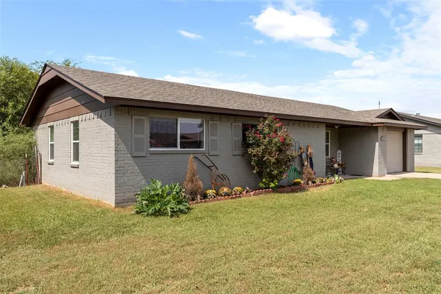 Photo 3 — 103 Mark Avenue, Paoli, OK 73074