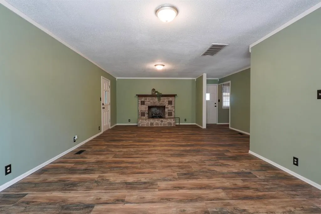 Photo 2 — 21198 Turquoise Trail, Tecumseh, OK 74873