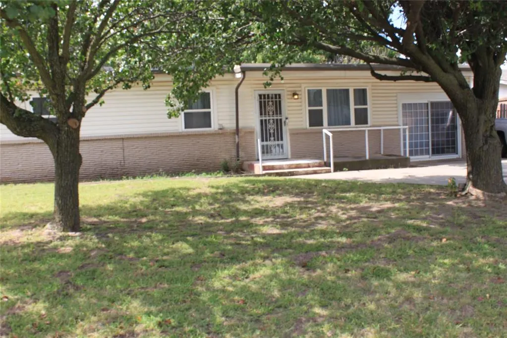 Photo 2 — 2317 N Redmond Avenue, Bethany, OK 73008