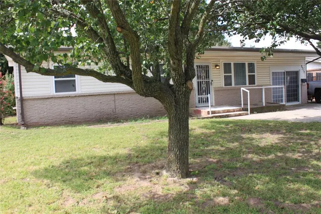 Photo 3 — 2317 N Redmond Avenue, Bethany, OK 73008