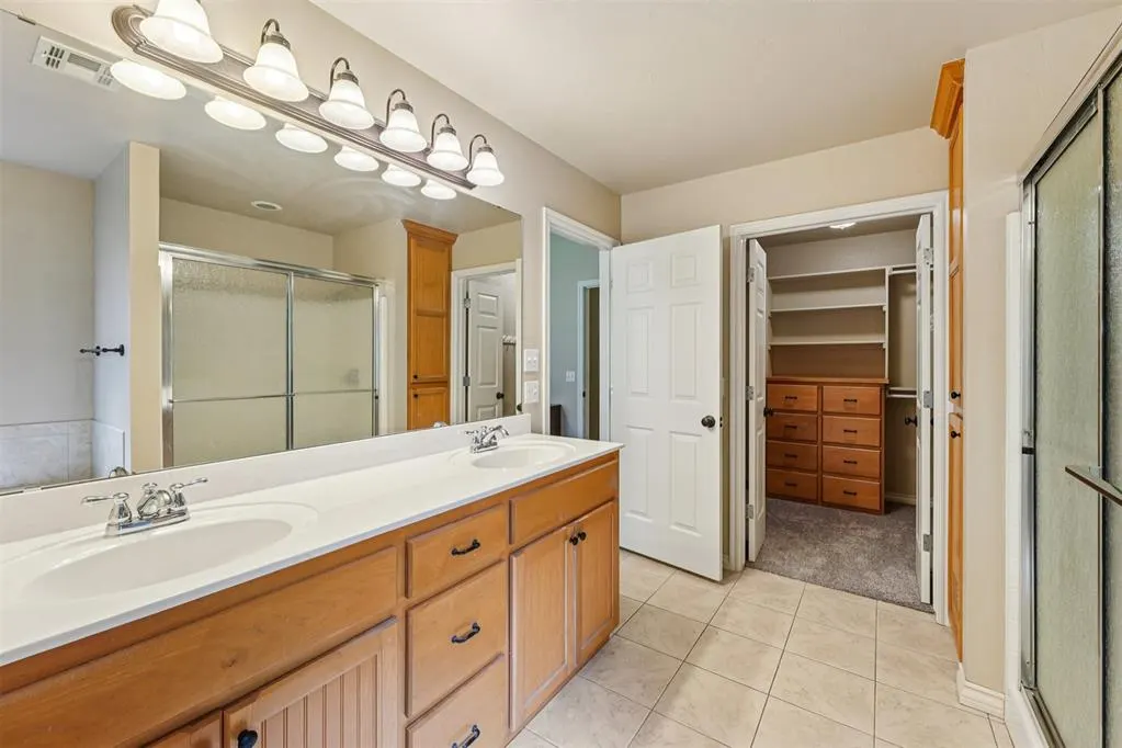 Photo 29 — 7818 NW 8th Street, Oklahoma City, OK 73127