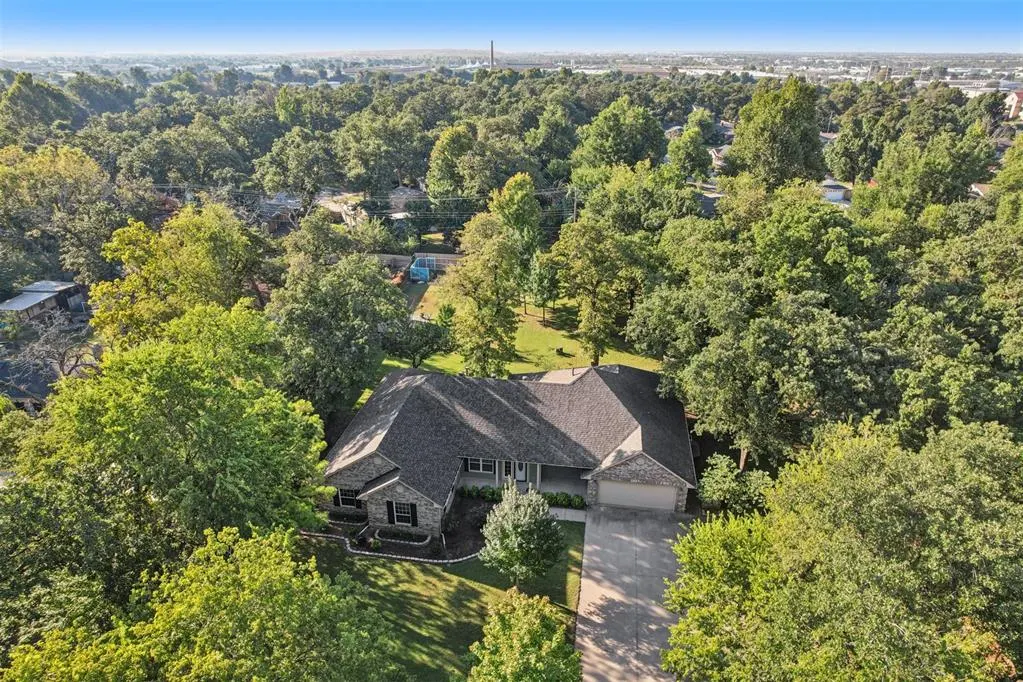 Photo 43 — 7818 NW 8th Street, Oklahoma City, OK 73127