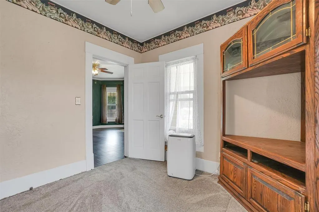 Photo 15 — 117 W 6TH Street, Cordell, OK 73632