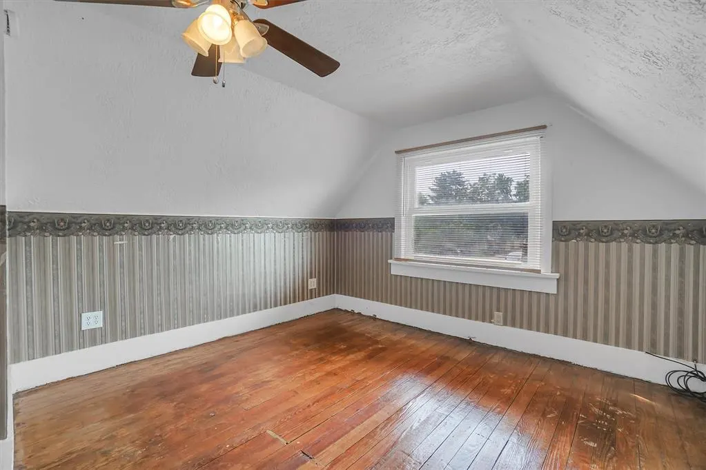 Photo 23 — 117 W 6TH Street, Cordell, OK 73632