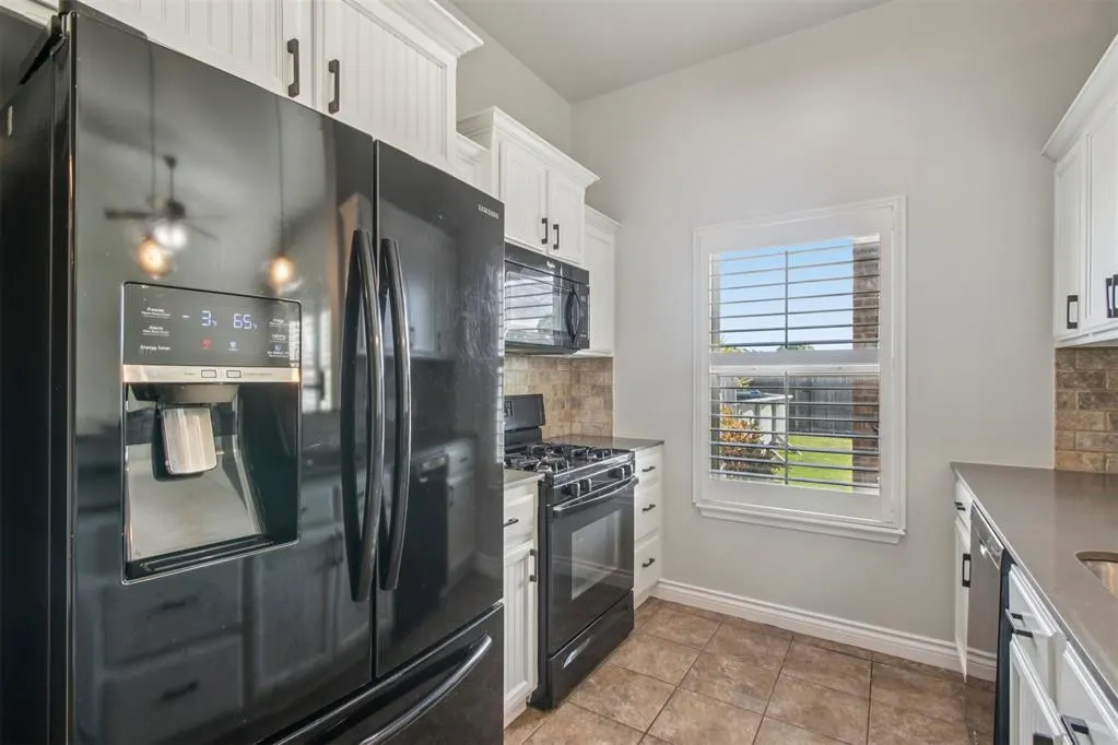 Photo 11 — 2820 Fountaingrass Road, Oklahoma City, OK 73128