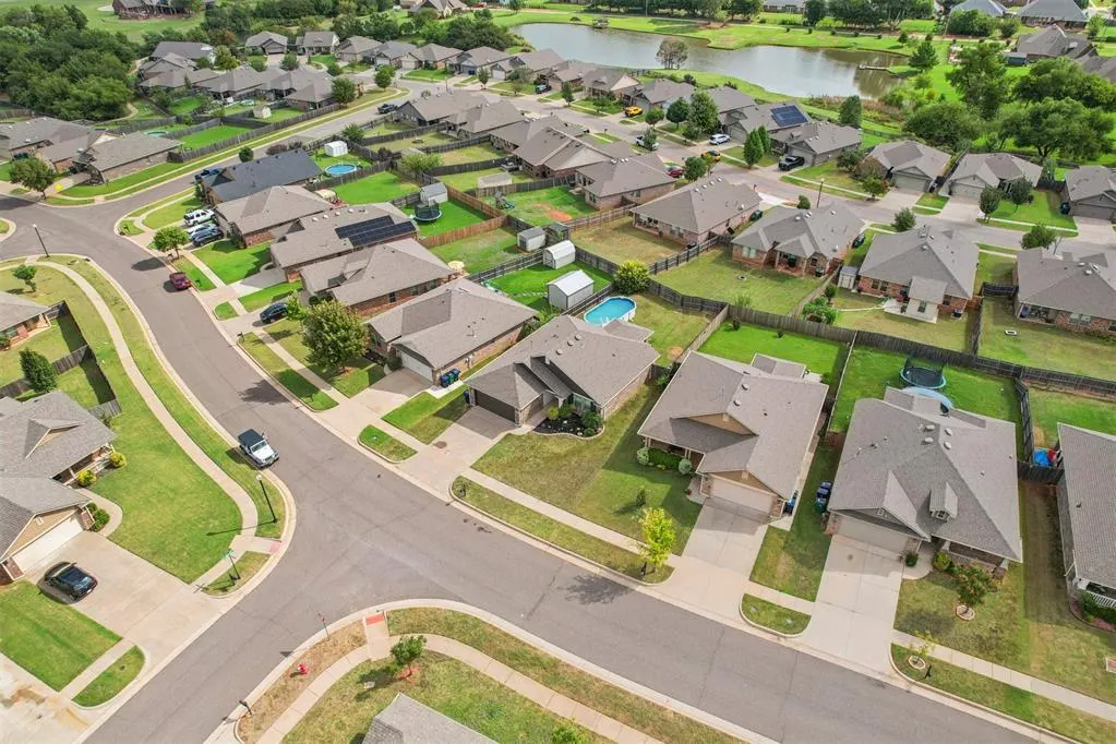 Photo 33 — 2820 Fountaingrass Road, Oklahoma City, OK 73128