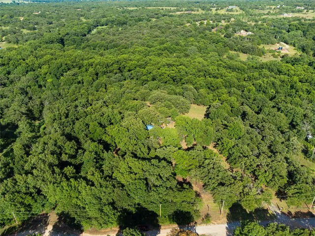 Photo 4 — 1001 Red Rock Road, Norman, OK 73026