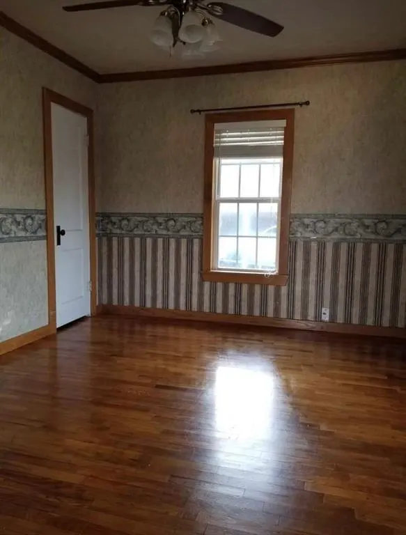 Photo 3 — 210 NE Allen Street, Broken Bow, OK 74728