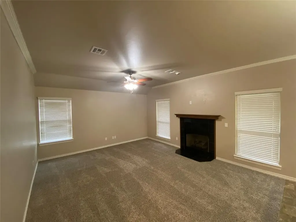 Photo 2 — 2217 Crooked Oak Drive, Shawnee, OK 74804