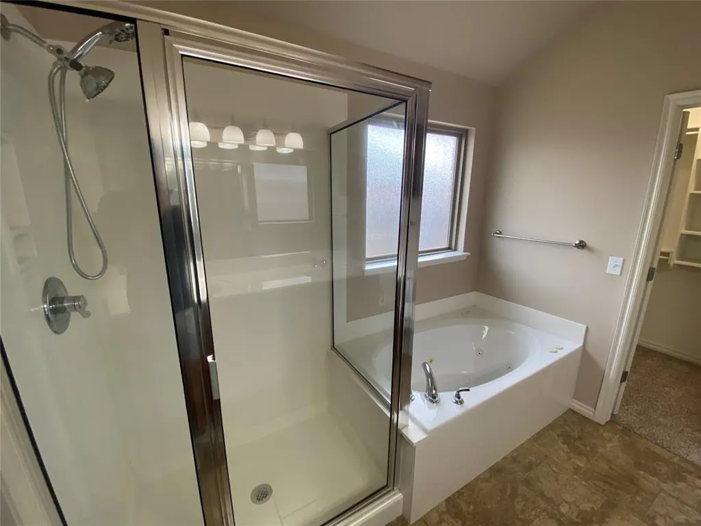 Photo 8 — 2217 Crooked Oak Drive, Shawnee, OK 74804