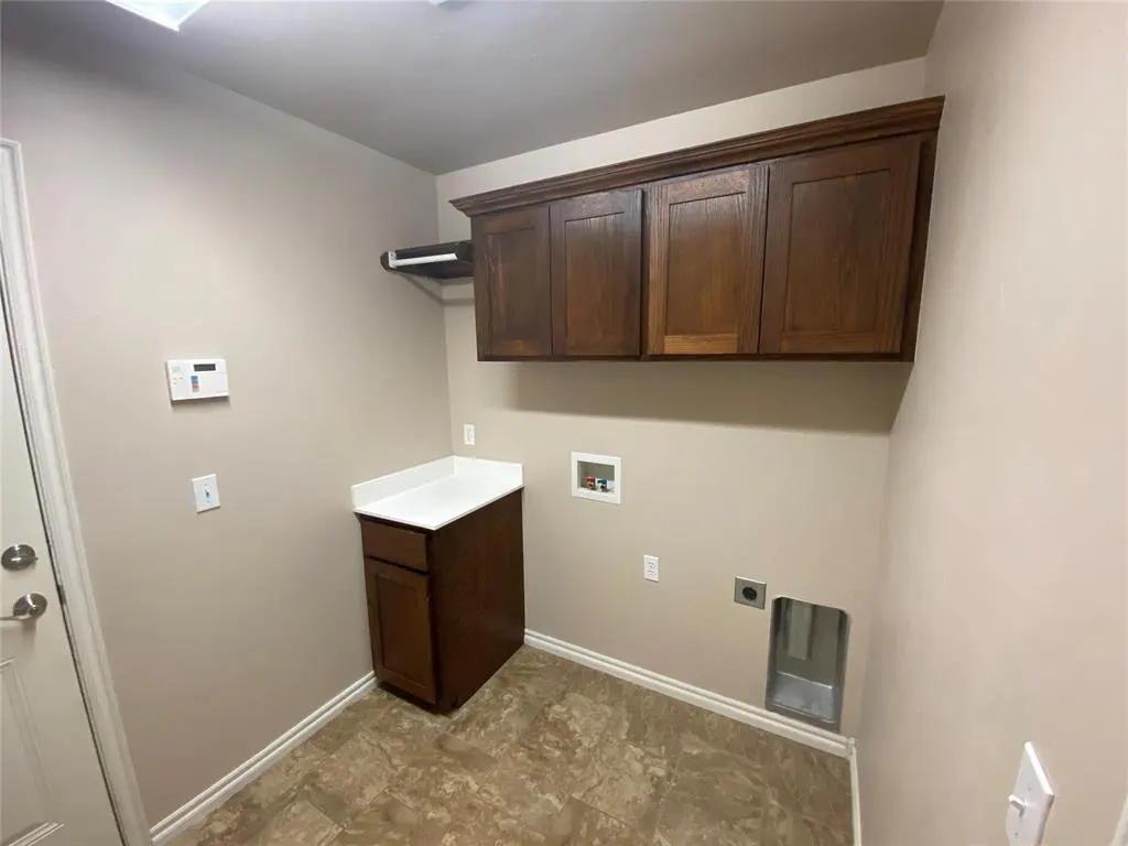 Photo 13 — 2217 Crooked Oak Drive, Shawnee, OK 74804
