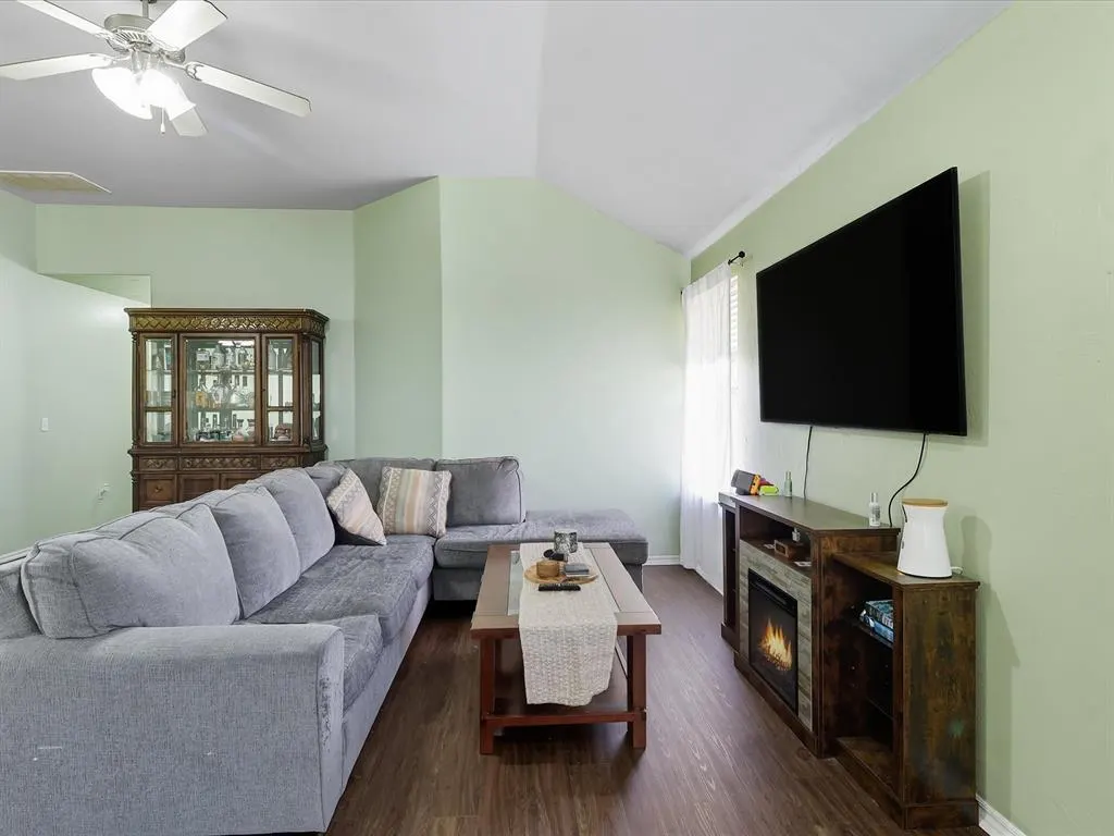Photo 6 — 1701 Everglade Court, Oklahoma City, OK 73128