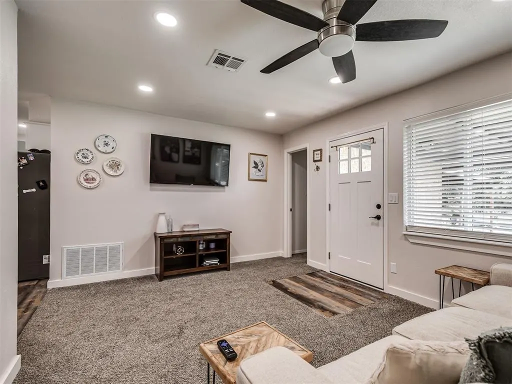 Photo 4 — 1221 Whitehurst Lane, Choctaw, OK 73020