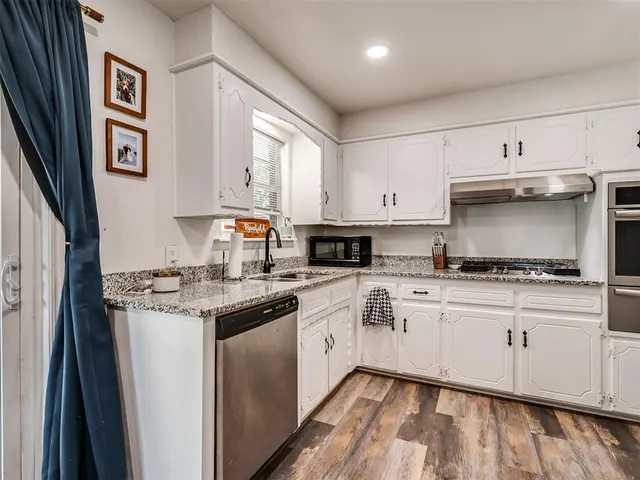 Photo 7 — 1221 Whitehurst Lane, Choctaw, OK 73020