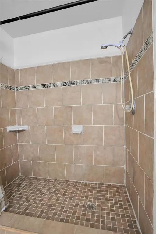 Photo 17 — 1229 E Ridgecrest Road, Altus, OK 73521
