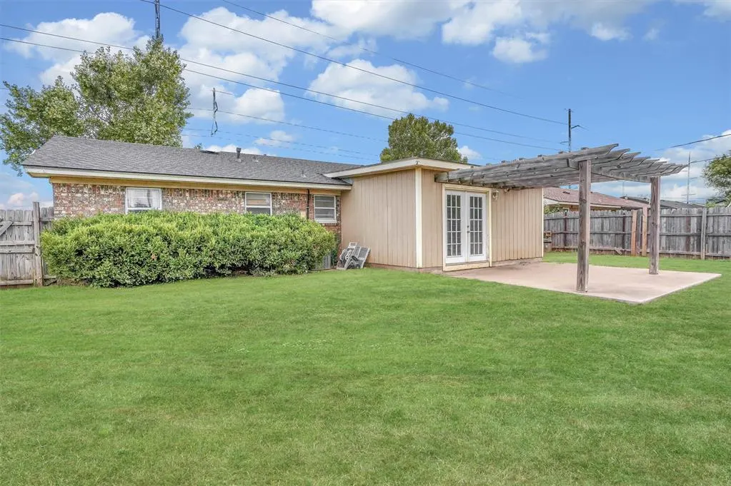 Photo 21 — 1229 E Ridgecrest Road, Altus, OK 73521