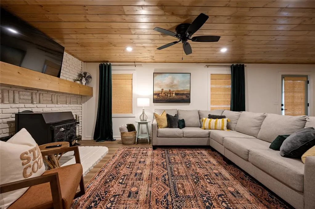 Photo 6 — 655 Chinook Road, Broken Bow, OK 74728