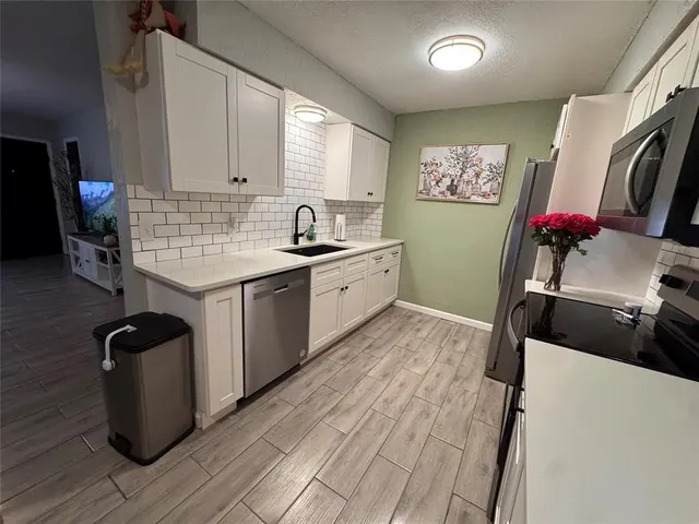 Photo 2 — 906 E ASH Avenue, Duncan, OK 73533