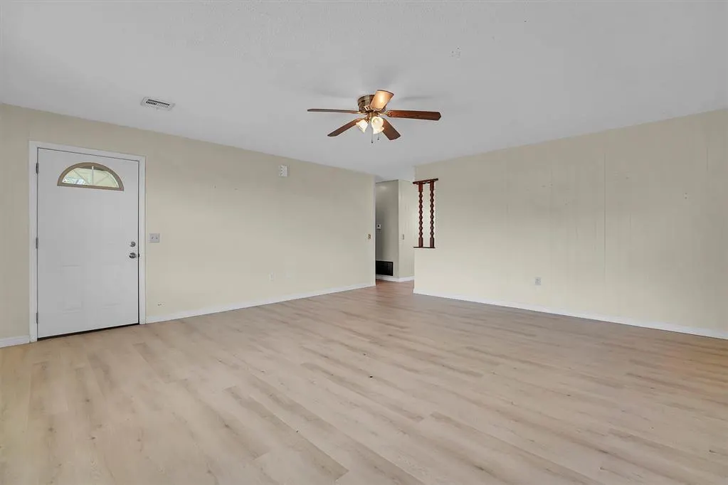 Photo 5 — 1101 Smith Street, Hammon, OK 73650