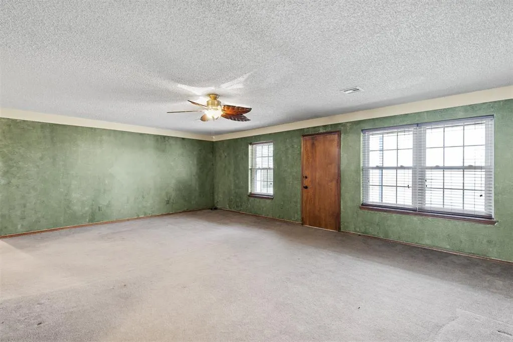 Photo 11 — 2402 S 15th Street, Kingfisher, OK 73750