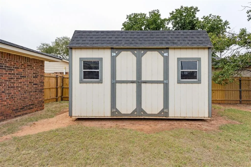 Photo 36 — 2402 S 15th Street, Kingfisher, OK 73750