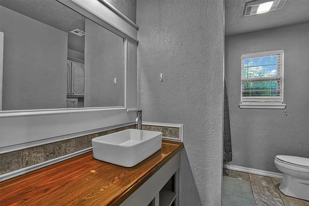 Photo 19 — 701 Hayes St Street, Altus, OK 73521