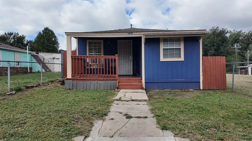 Front exterior — 1019 S Pennsylvania Avenue, Oklahoma City, OK 73108