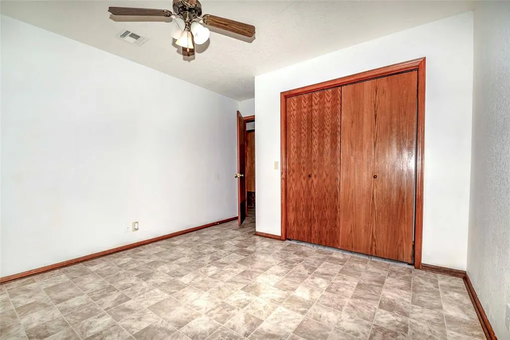 Photo 14 — 511 W 5th Street, Stroud, OK 74079