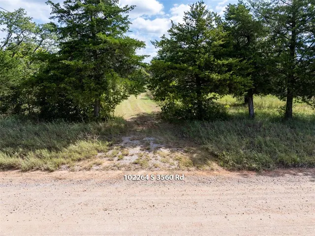 Front exterior — 102264 S 3560 Rd, Prague, OK 74864