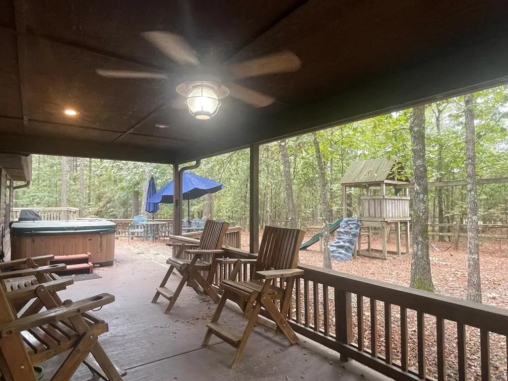 Photo 4 — 616 Southern Hills Road, Broken Bow, OK 74728